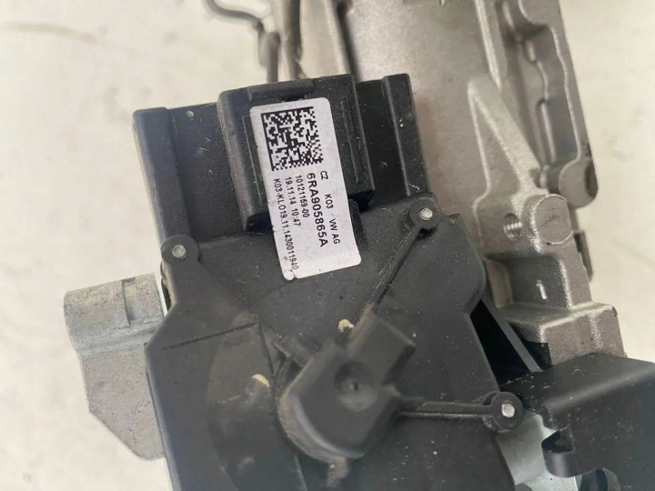 Ignition Switch SKODA RAPID (NH3) 6RA905865A 1.6L diesel 66kW 2019 12