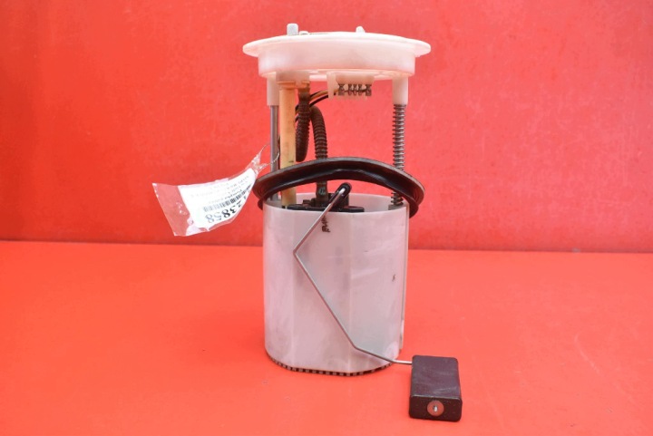 pump pump of the fuel 1K0919051BG VW GOLF 5 V plus 1.6 8V 102 KM 04-09