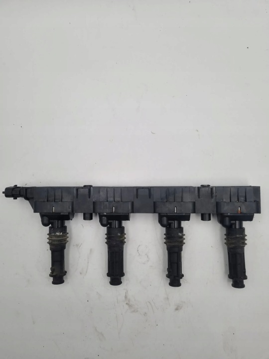 Bobine d’allumage Opel 1.2 1,4 16V Z12XEP Z14XEP 0221503472 BOSCH