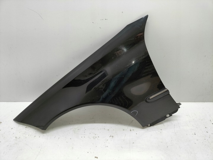 fender front front left MERCEDES CLC CL203 08-11