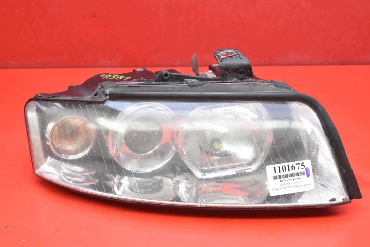 REFLEKTOR rechts Licht vorne Linse EU 8E0941030C AUDI A4 B6 00-05