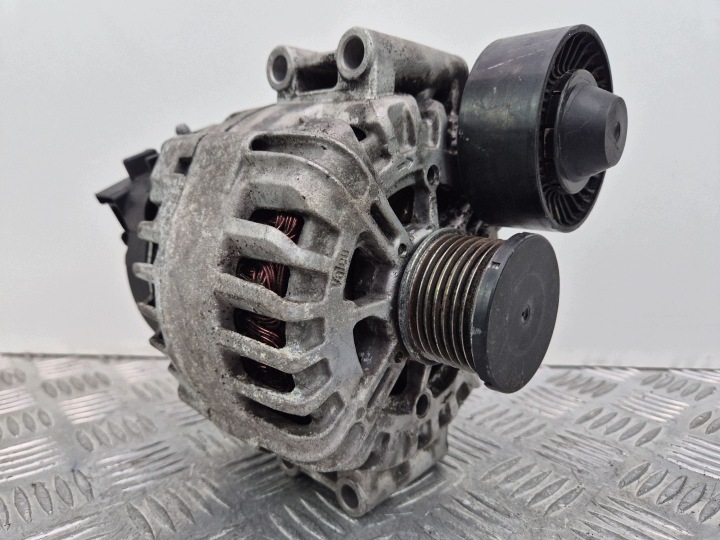 BMW X5 E70 30i Alternateur 7560988 N52B30AF