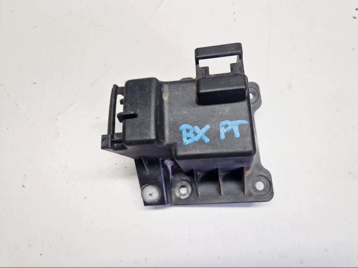 držák nárazníku zadního záď strana pravá Ford B-MAX AV1117A881AB