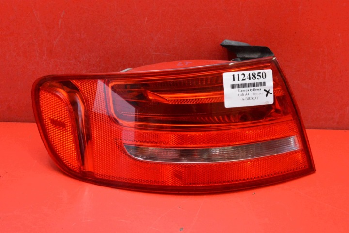 Licht links heck hinten 8K9945095 AUDI A4 B8 KOMBI 07-11