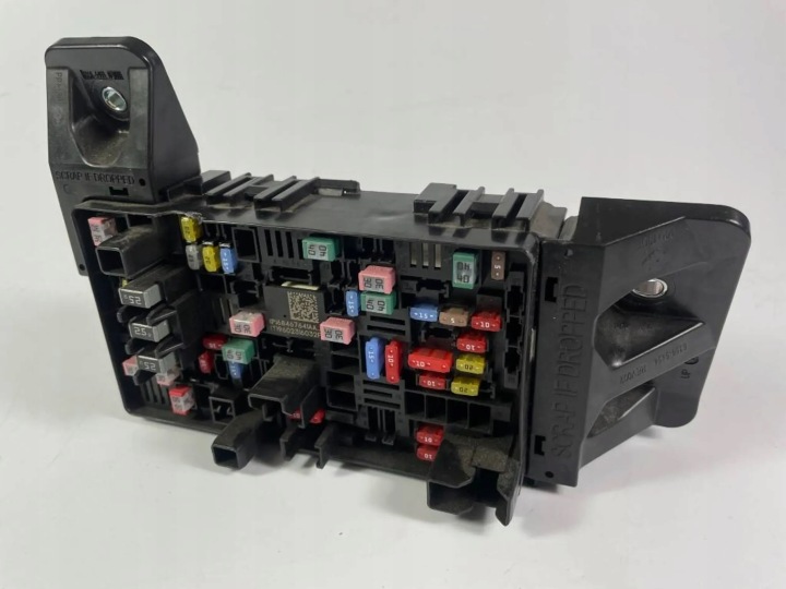 RAHMEN der Sicherungen RAM 1500 TRX 21-24