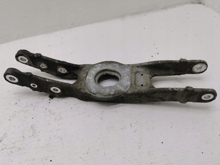 arm rear MERCEDES E-KLASA W213 2.0CDI A2053300