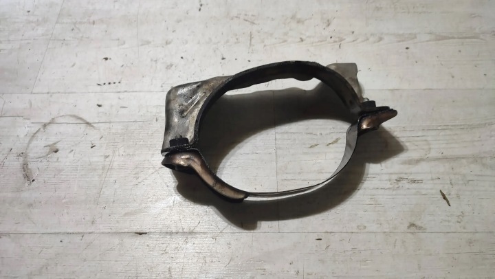 Jeep Cherokee KL 15r. 2.0d Support plaque Poignée katalizatora
