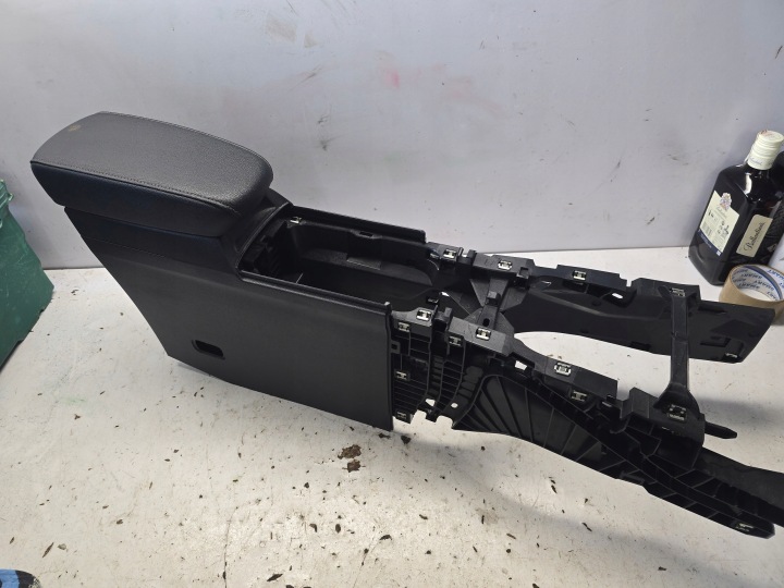 OPEL MOKKA B II 2020+ TUNEL central armrest