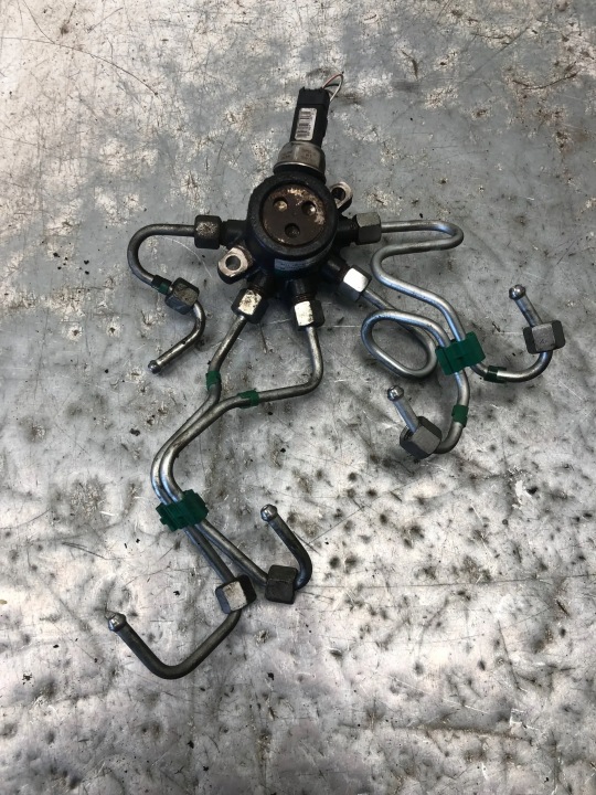 ROZDZIELACZ des Kraftstoffsbehälters 1.5 DCI K9KF830 RENAULT SCENIC III 8200584034
