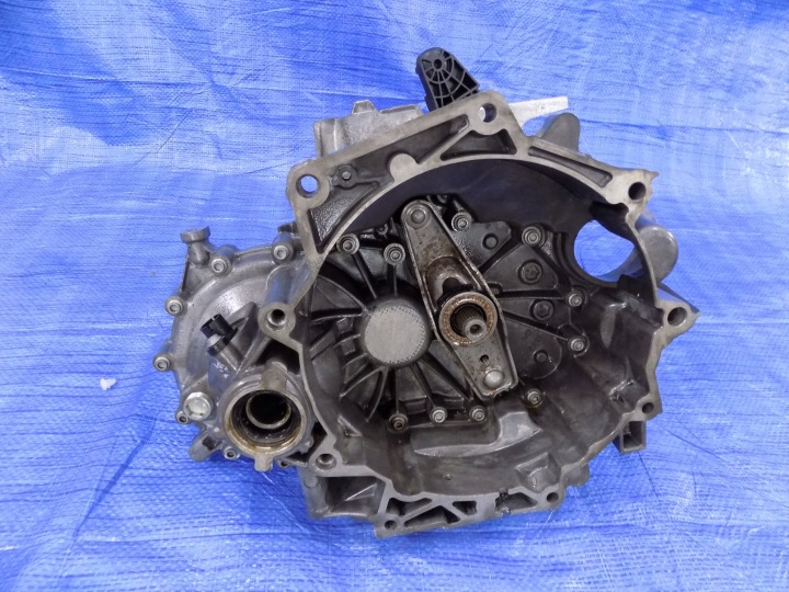Getriebe SJD MANUALNA VW POLO 2G 1,0 17