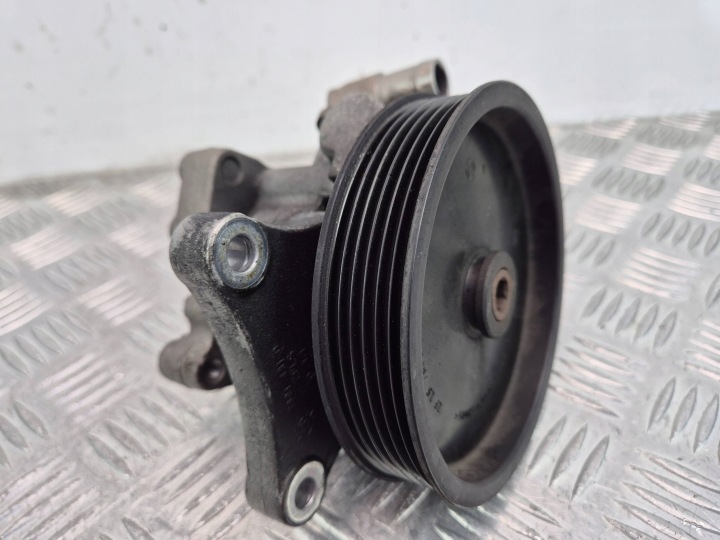 Mercedes C200 CGI W204 Pompa servosterzo A0064666801 271.820
