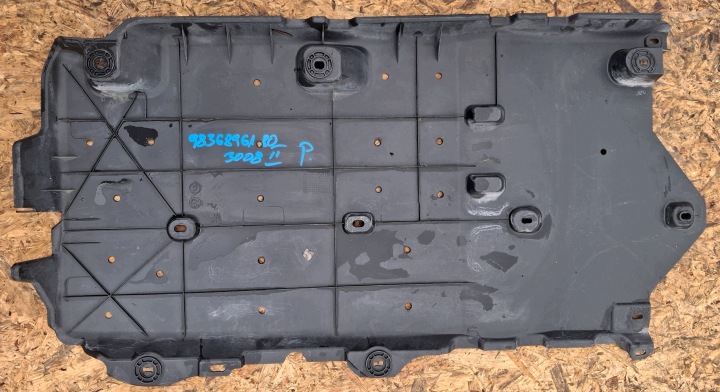cover chassis right DS7 LIFT 9836896180