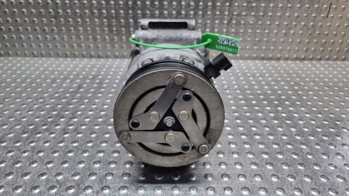 compressor of the air conditioning 31369800 VOLVO V40 II S60 II V60 and V70 III 1.6T