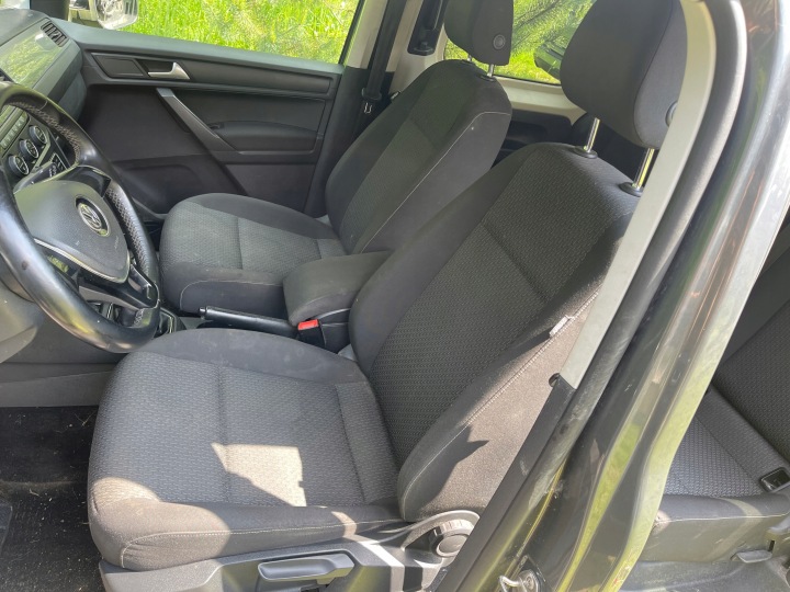 VW CADDY IV 4 2K5 LIFT 15-20 seats KOMPLET front rear part 5 OSOB GRZANE