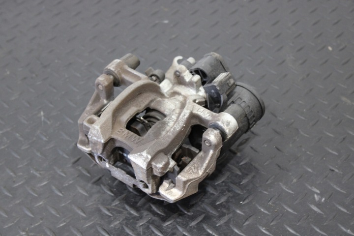caliper brake left rear part 6892605 BMW 2 F45 ACTIVE TOURER LIFT