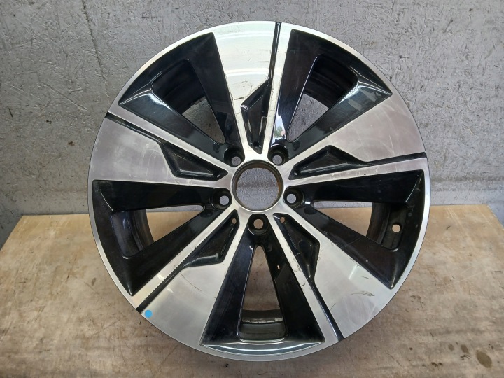 CERCHIO di alluminio MERCEDES VITO W447 7,5J 18" ET52 5X112 A4474015500