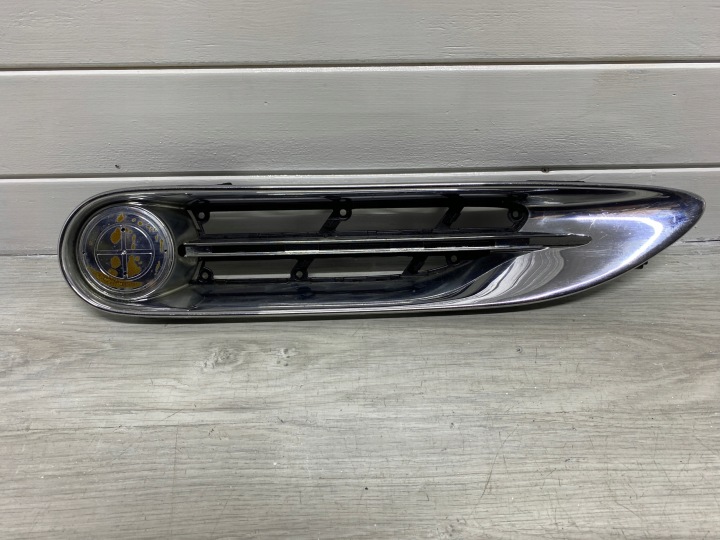 maska BOCZNY pravý BMW Z8 E52 8231940