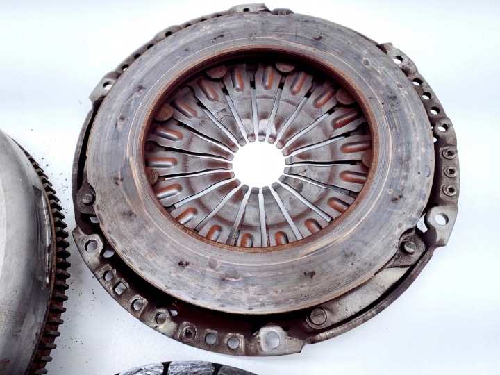 Clutch Kit VW Golf VIII (CD1) 04E141031M 23113293 1.5L 96kw 2021 8