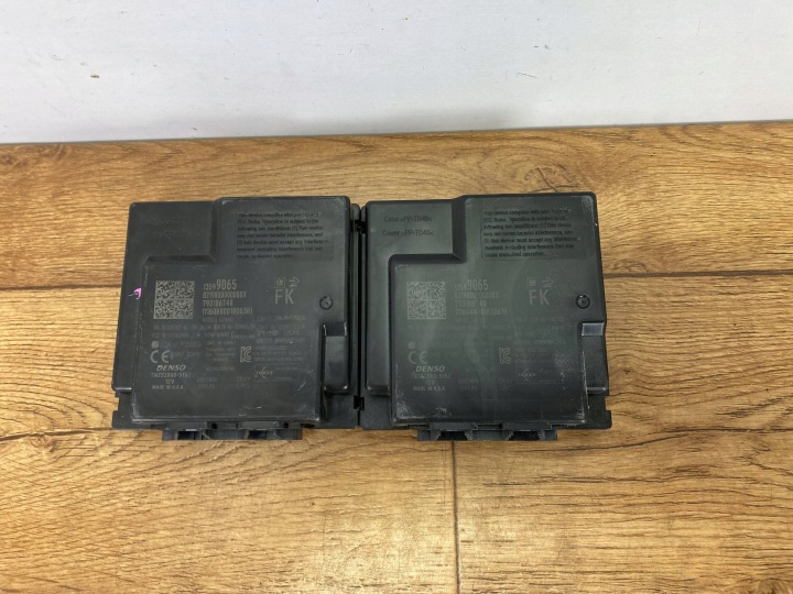modul bezkluczykowy (KESSY) Cadillac CTS III 2014+