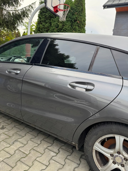 Mercedes CLA W117 Kombi portière sinistre gauche arrière arrière couleur 787 complets