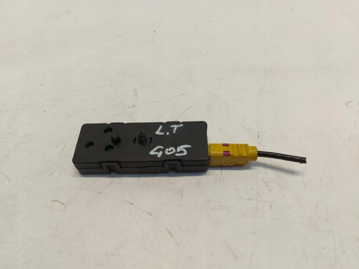 BMW G05 X5 3.0d 2019r amplifier ANTENY 6839352