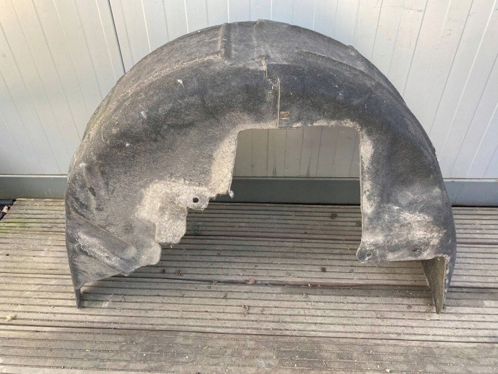 FORD MONDEO MK5 KOMBI belsösárvédö jobb far hátsó