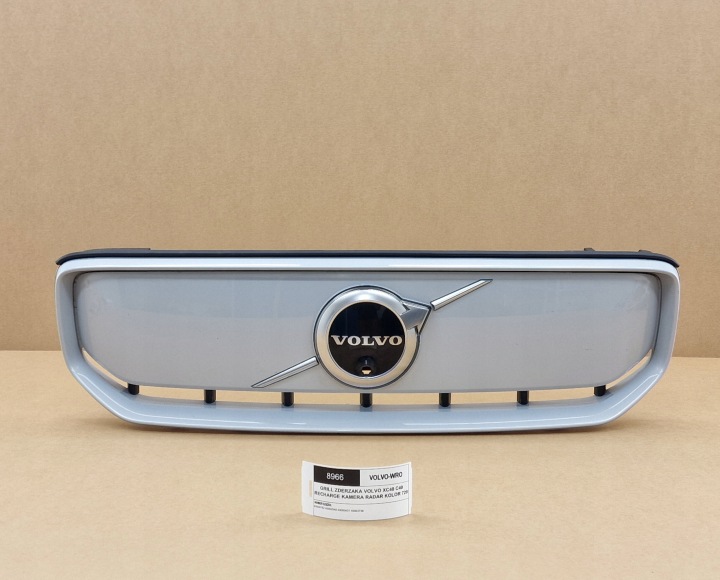 maska nárazníku VOLVO XC40 C40 RECHARGE KAMERA RADAR barva 729