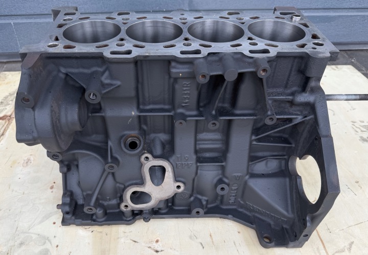 Blok of the engine 2.3 CDTI Opel Movano Euro 5 2010-15r 100KM 125KM 150 KM