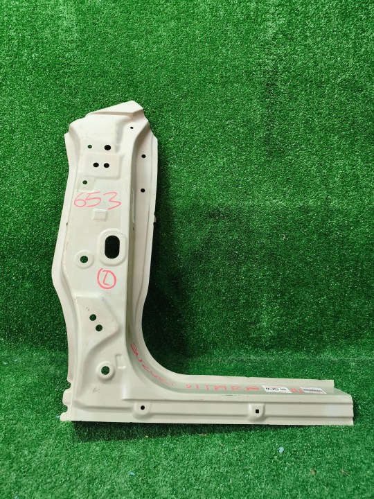 Garniture moulure montant Jupe Gauche SUZUKI VITARA III 14- NR.SP653
