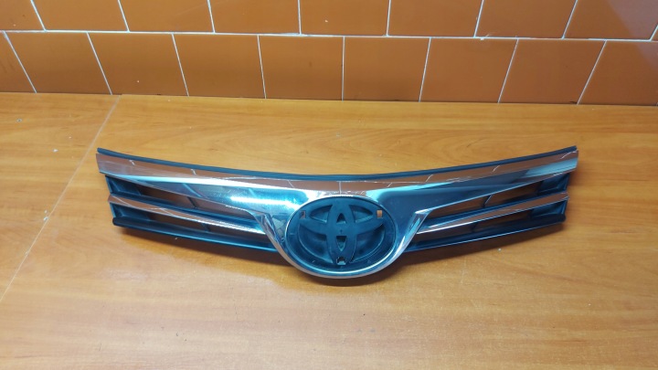 Grille CHROM Grille/masque Pare choc Avant Avant TOYOTA COROLLA E16 16- LIFT