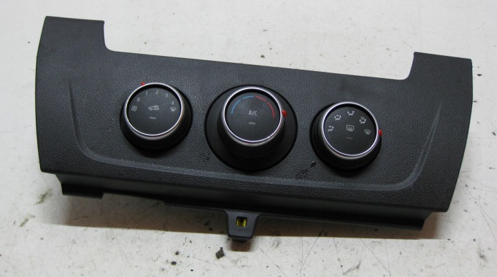 RENAULT MASTER III PANEL ovladac klímy 275106521R