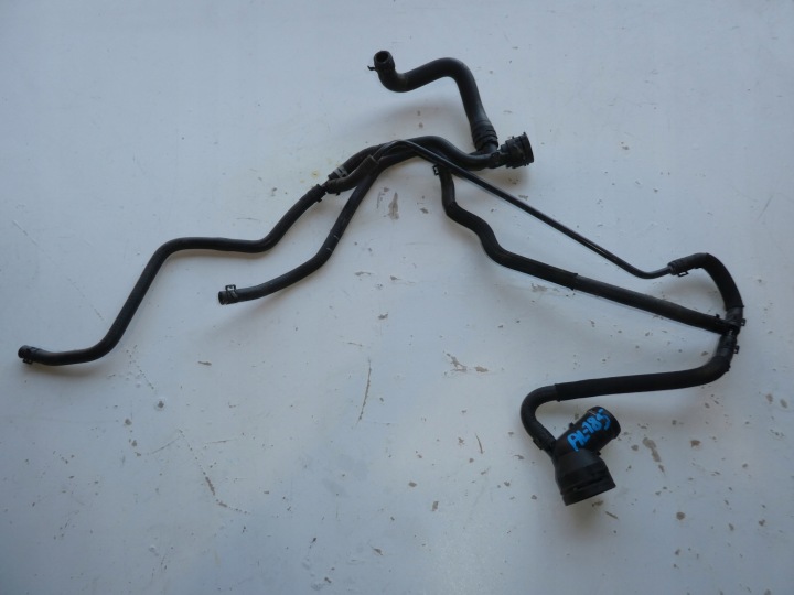 ROHR KROCIEC DES WASSERS AUDI VW SEAT SKODA 3C0122291