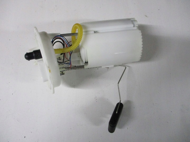 POMPE ALIMENTATION CARBURANT SKODA OCTAVIA 3 5E0 1.4 5Q0919051AM