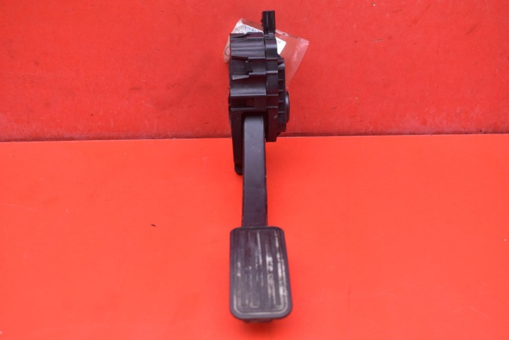 potencjometr plynový pedál 9F836CT8UC FORD S-MAX MK2 2.0 TDCI 180 KM 15-20