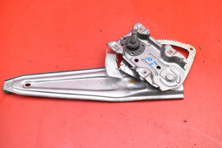 window regulator right rear part TOYOTA YARIS 3 III 5D HB LIFT 17-19