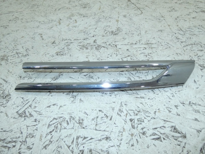 Opel Astra V 5 K chrom grilla ľavý 13423641