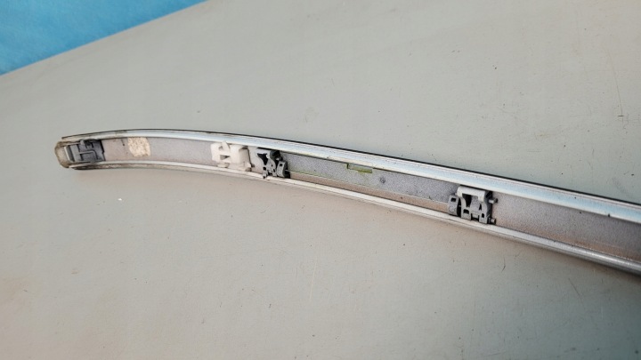 BMW 3' F30 17r LISTY DACHU RIGHT 7290356 7258182 13