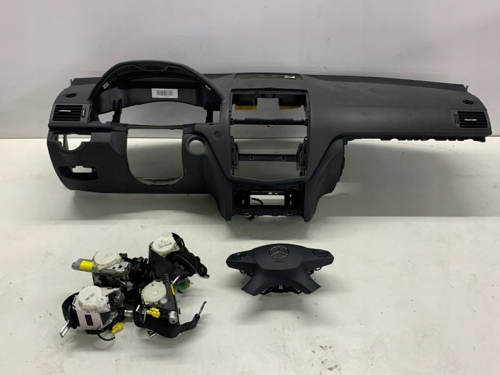 konzola armatura zračni jastuk airbag sigurnosni pojasevi MERCEDES W204 C-KLASA (07-14) KOMBI