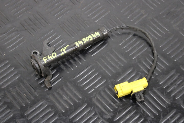 NABOJ PIRETECHNICZNY of a hinge bonnets right 7450944 BMW 1 F40 1,5i