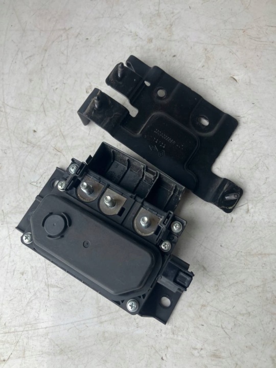 Steuergerät Batterie BATERII RENAULT ARKANA 1.3 TCE HYBRID 293A03826R Halter