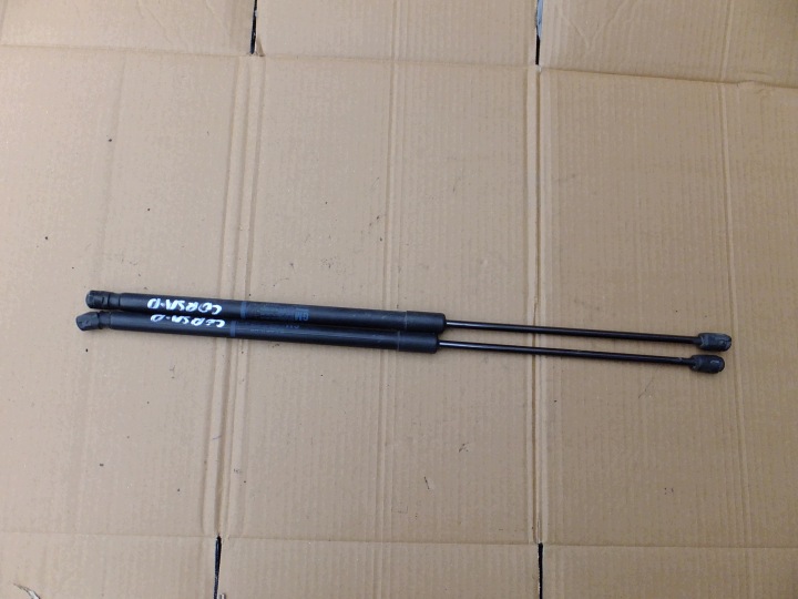 lengéscsillapító motorháztető hátsó opel corsa d 3D 2012r 13182537