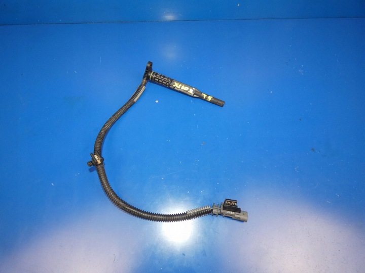 VOLVO XC60 II 17- XC90 II V60 S60 V90 XC40 2.0 T5 sensor of the level oil