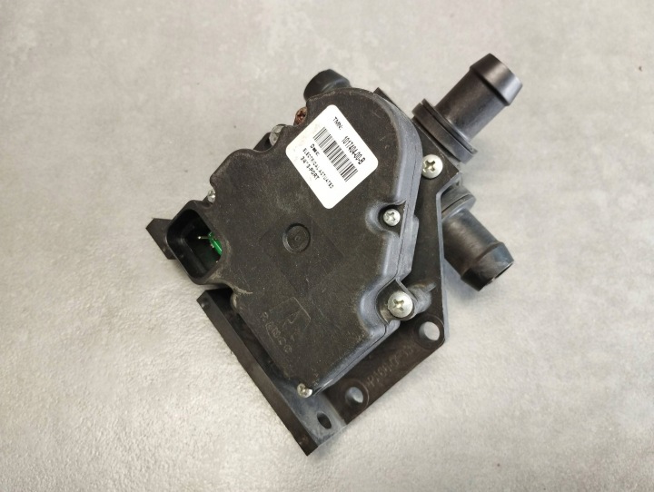 Mercedes-Benz B W246 W242 water pump A2429053500