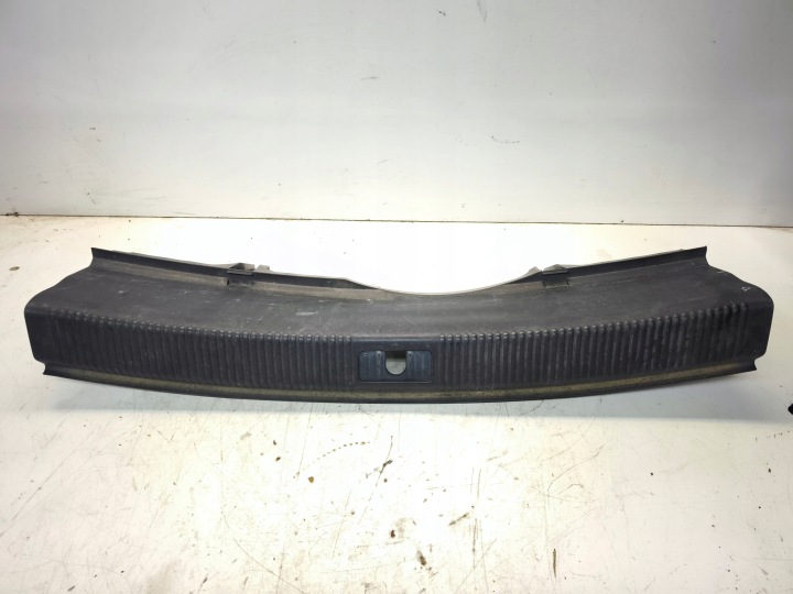 kryt krytka PRAHU kufru AUDI A5 8T SPORTBACK 8T8864483