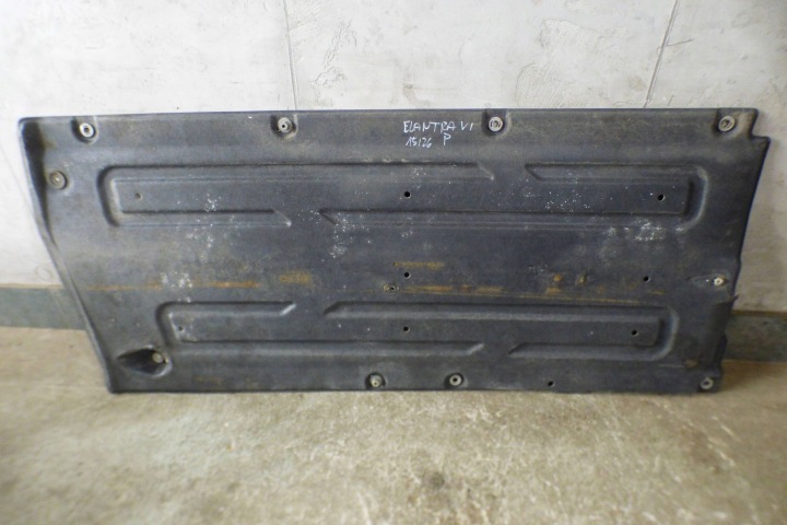 Hyundai Elantra VI copertura GREMBIALINA Destro Protezione Sottoscocca pavimento 84227F2200