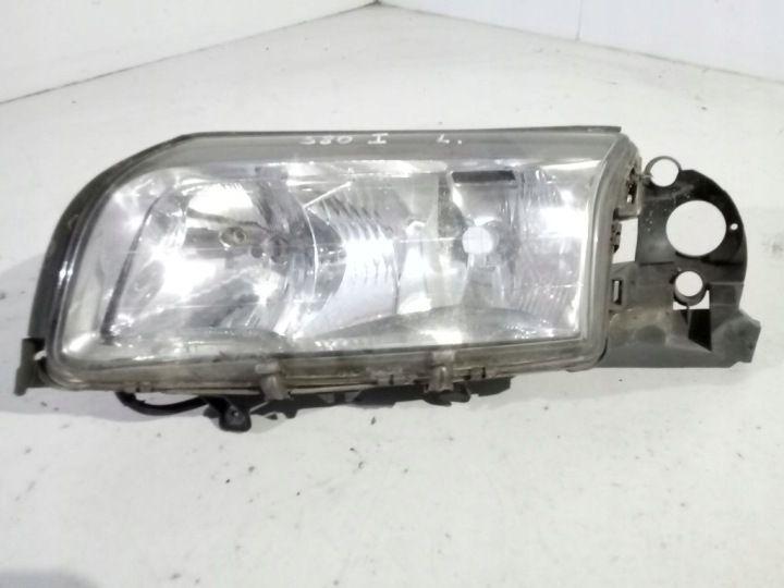 Volvo S80 and light left front front