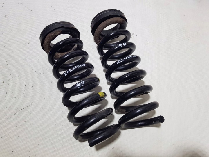 springs rear part rear. right left rear Komplet Mercedes W207 cabrio