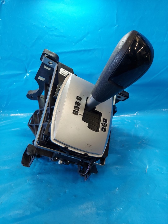 gear lever of the gear AUTOMAT FORD C-MAX 2005 R 4MP-7C453EF