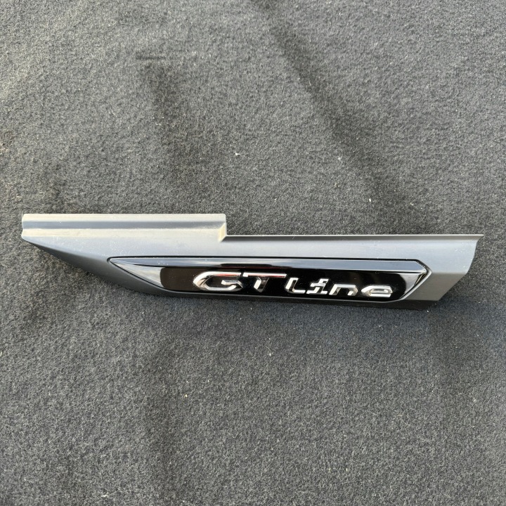MOULDING CAP OF A FENDER LEFT PEUGEOT 2008 II 9825861580