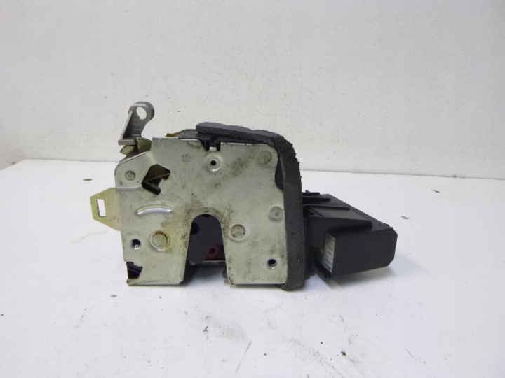 de la Serrure Arrière Gauche BMW E39 520I KOMBI 1998 4 piny